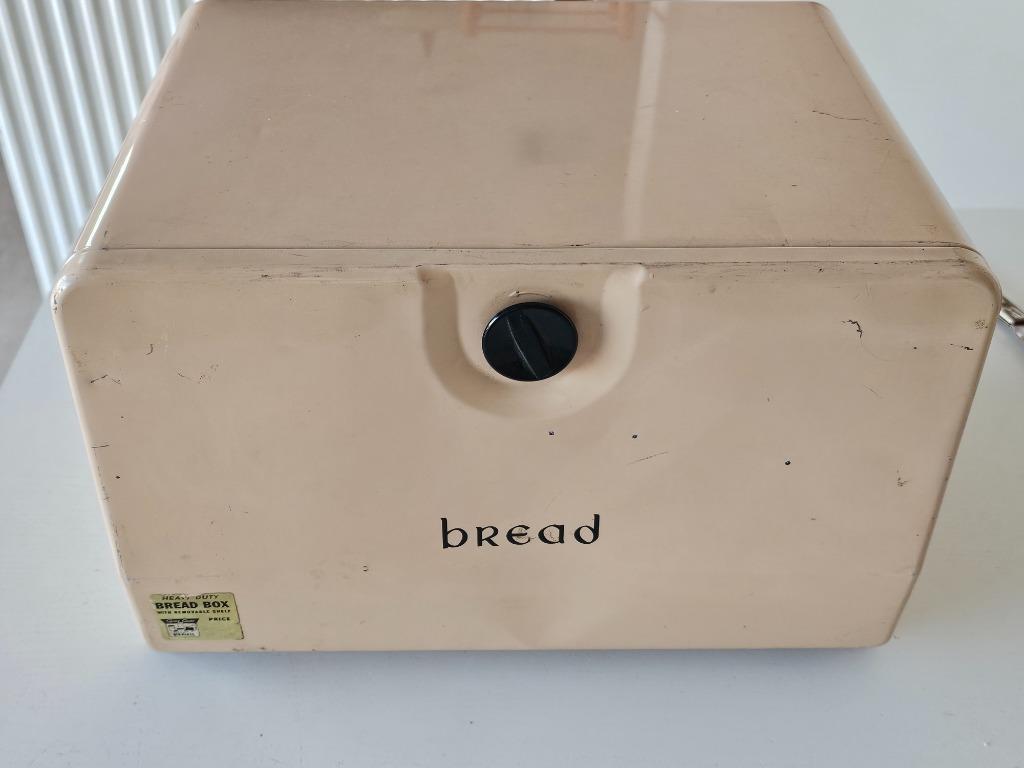 Vintage Harvell Metal Bread Box with Two Levels, Ophalen of Verzenden