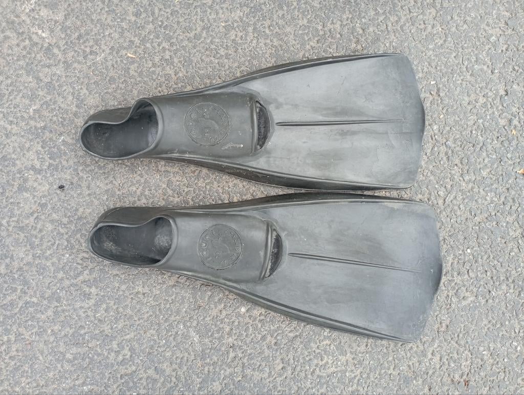 Een paar zwarte flippers in goede staat, Ophalen, Gebruikt