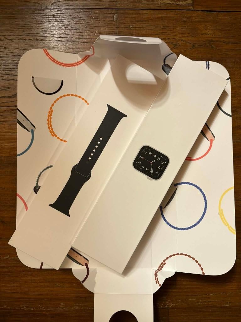 Apple Watch SE zilverkleurige aluminium behuizing 40 mm, Gebruikt, Zwart, Apple Watch, IOS