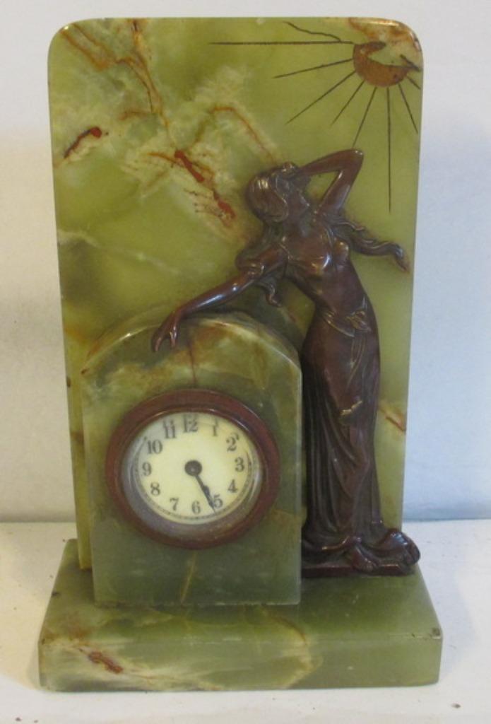 art nouveau klokje  half relief vrouw figuur  in brons, Antiek en Kunst, Verzenden