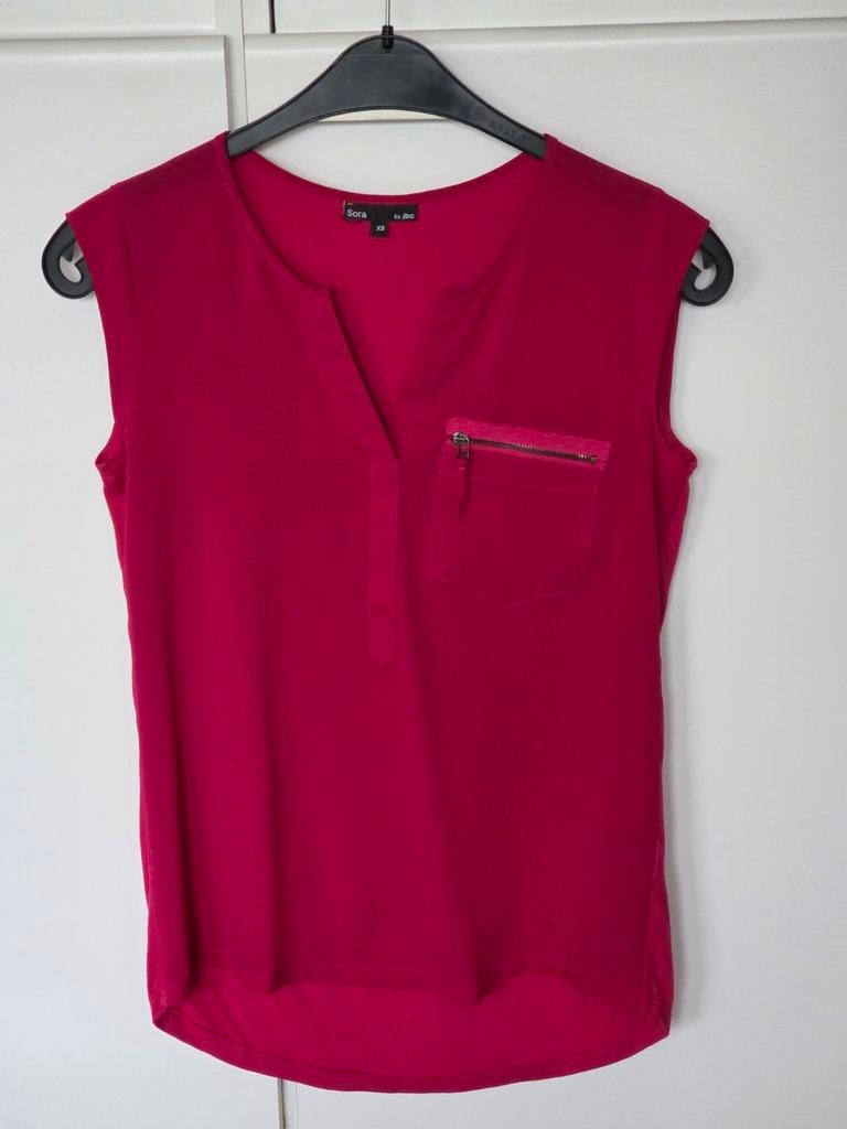 Fuchsia bloesje Sora maat XS, Kleding | Dames, Ophalen of Verzenden, Zo goed als nieuw, Maat 36 (S)