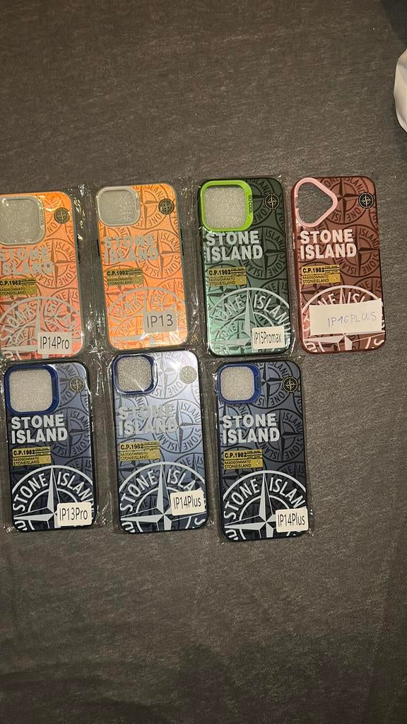 Étuis Stone Island, Enlèvement, Comme neuf, IPhone 14 Pro, Housse ou Sac