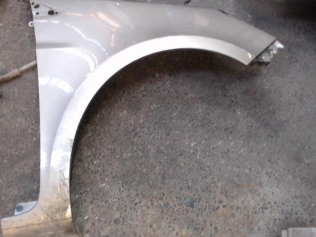 Aile avant droit Renault Clio 3 (185) 2008-2009 LP/14763, Enlèvement, Utilisé, Avant, Renault