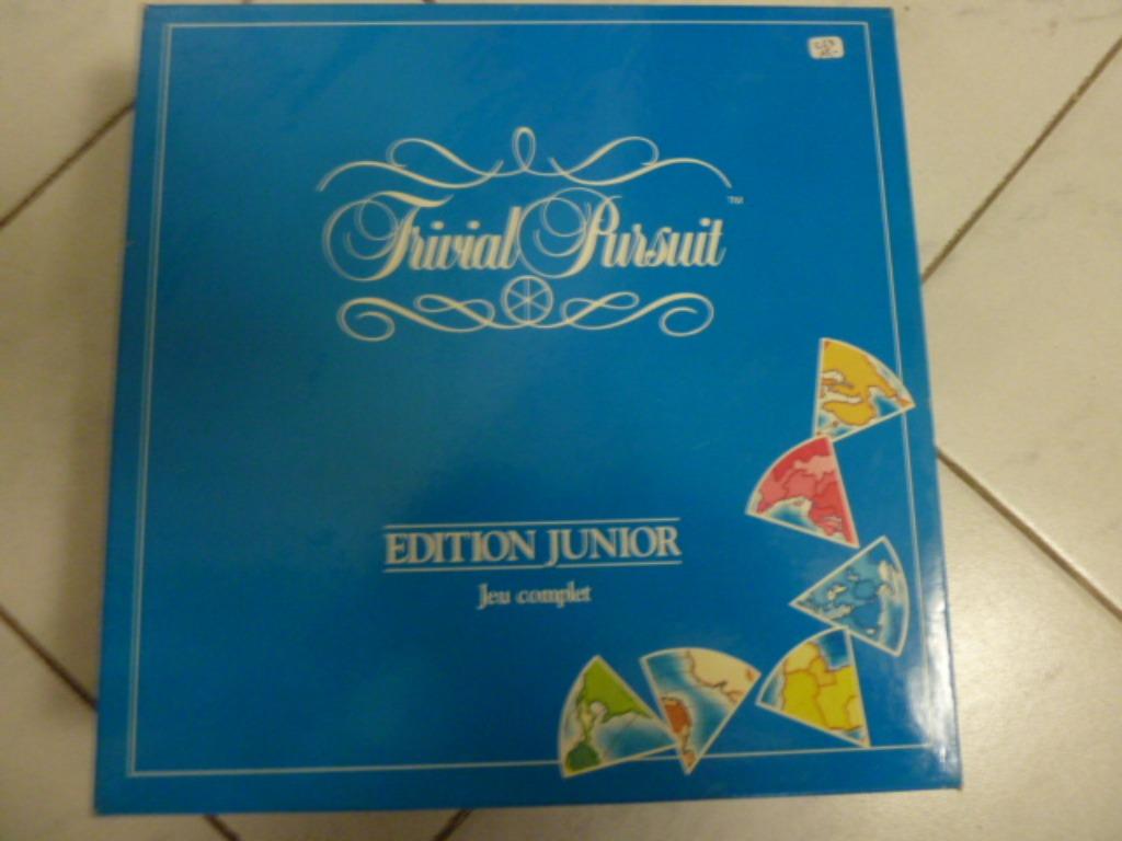 Jeu TRIVIAL PURSUIT Junior de Parker (1993)-7 à 15 ans; 2 jo, Cinq joueurs ou plus, Enlèvement, Comme neuf, Parker