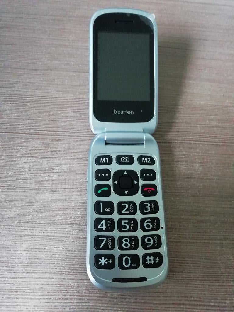 GSM Bea fon, Telecommunicatie, Ophalen, Gebruikt, Inklapmodel, Zonder abonnement