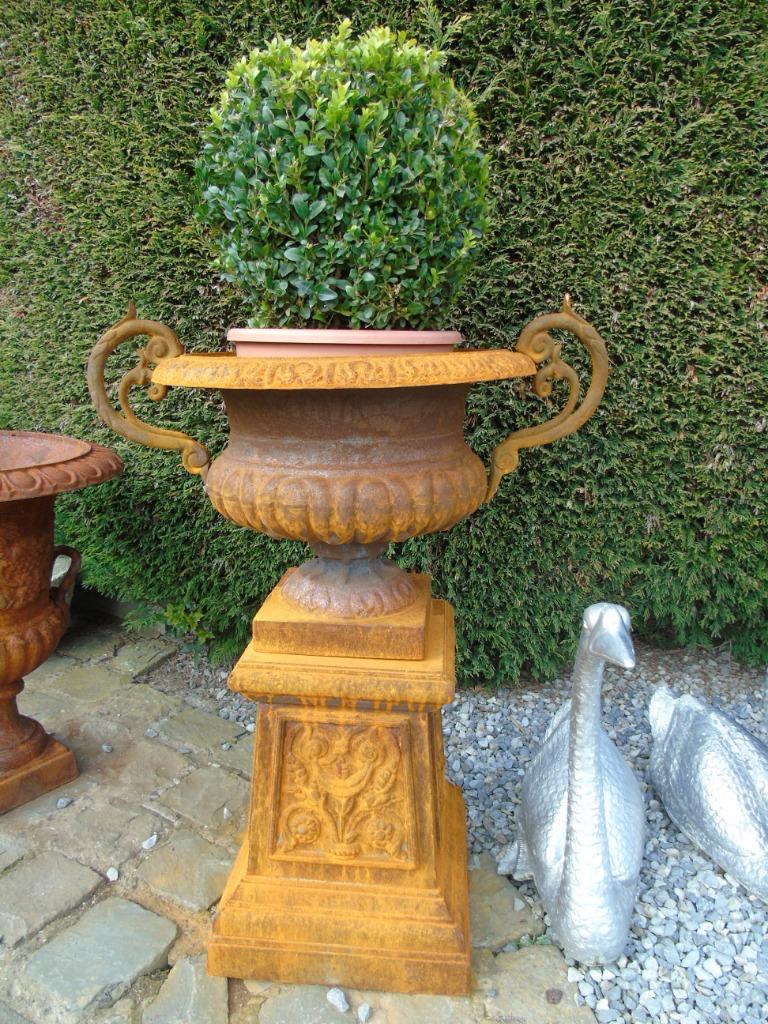 vasque jardinière large avec anses en fonte pat rouillé ..., Jardin & Terrasse, Enlèvement, Neuf
