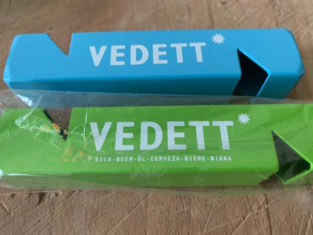 2 flesopeners vedett, Verzamelen, Biermerken, Ophalen, Flesopener