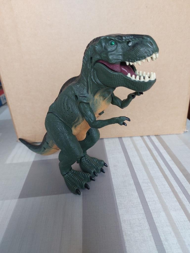 Dinosaurus met geluid en beweging. Kan wandelen, Ophalen of Verzenden, Zo goed als nieuw