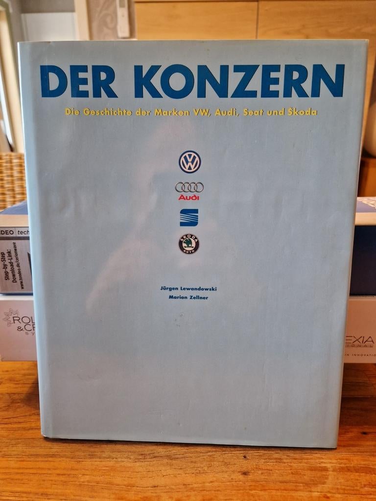 Boek Der Konzern van VW Audi Seat en Skoda, Livres, Autos | Livres, Enlèvement ou Envoi, Utilisé, Audi