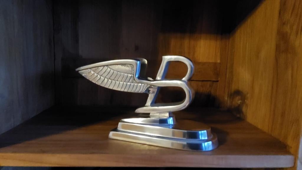 Bentley Flying B Sculpture- ZGAN!, Enlèvement