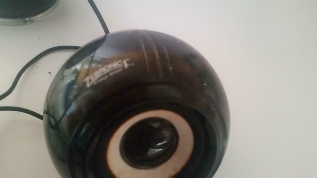 Speakers zebronic Nova, Ophalen of Verzenden, Gebruikt, Overige typen, Zentronics