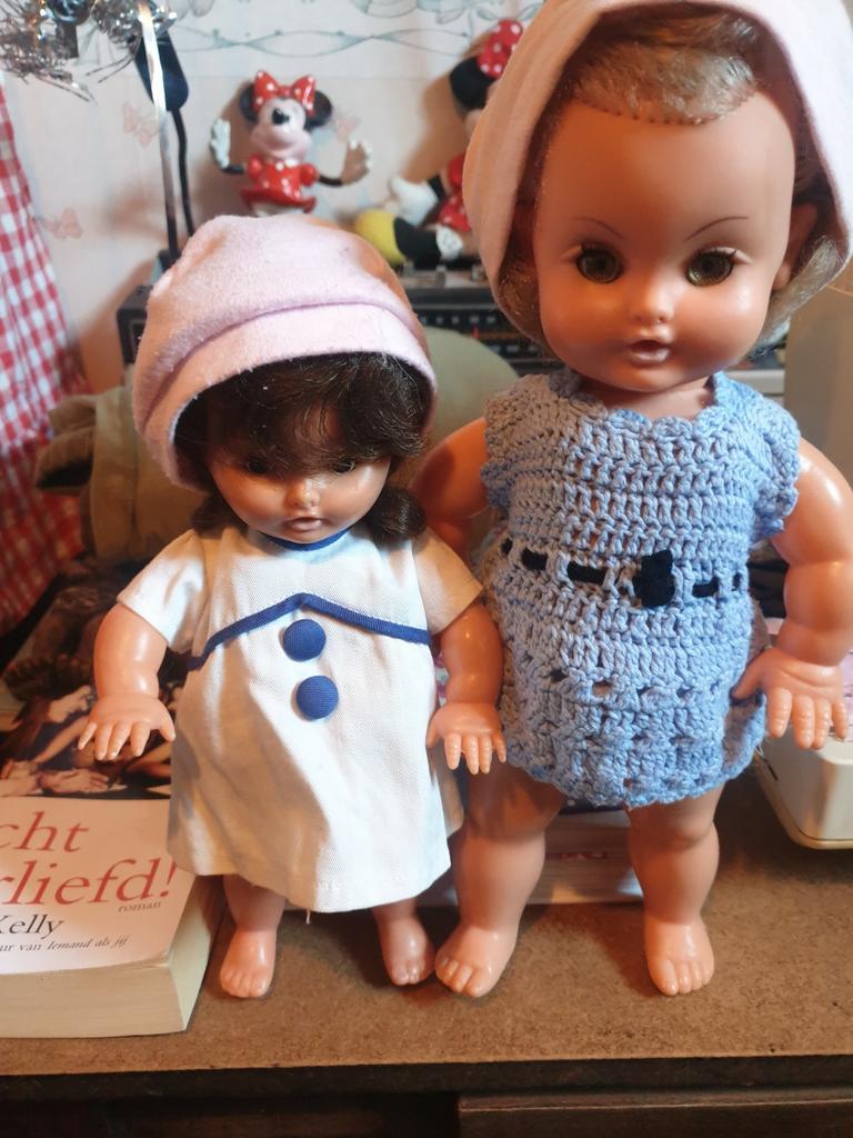 2 Bella poppen ! .vintage, Verzamelen, Ophalen of Verzenden, Zo goed als nieuw