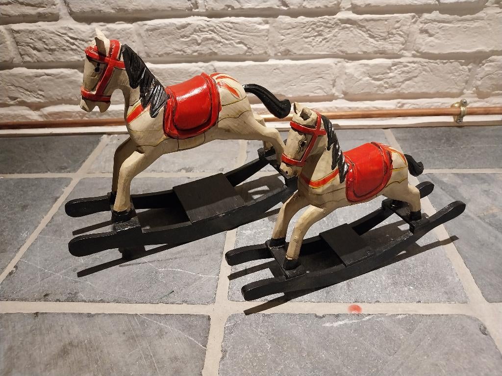 2 houten schommelpaardjes, Diversen, Ophalen of Verzenden