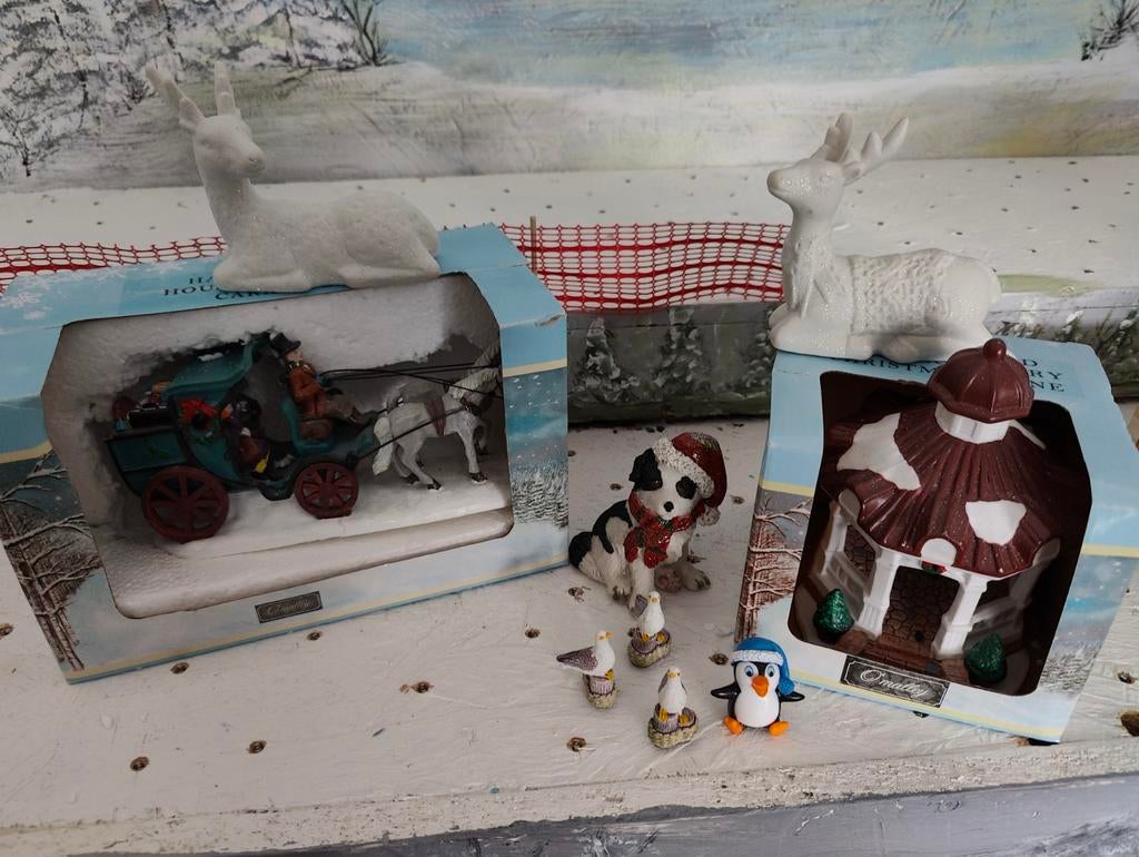 Kerstdorp beeldjes, Diversen, Ophalen of Verzenden, Zo goed als nieuw
