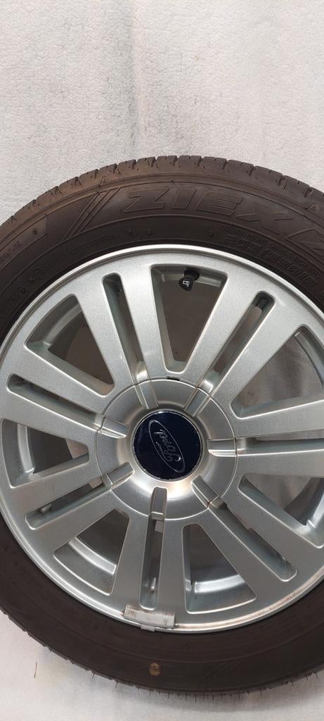 4 Aliminium velgen 16 inch met ford dekseltjes, Ophalen of Verzenden