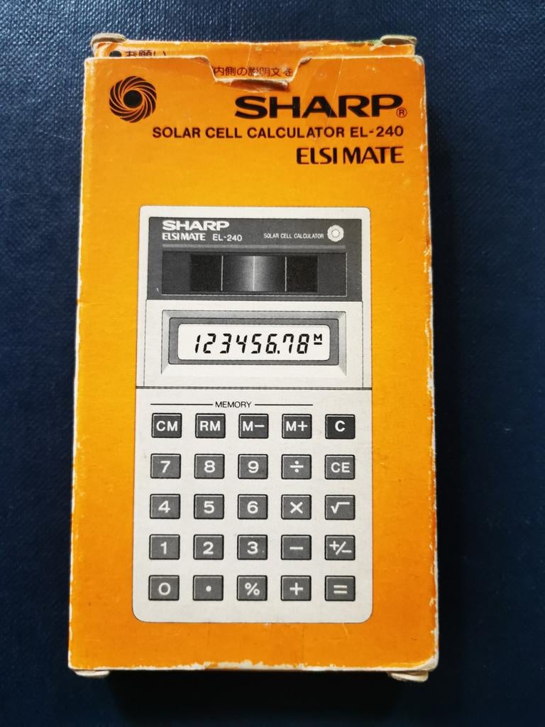Vintage Sharp El-240 Elsimate in de originele verpakking, Diversen, Rekenmachines, Zo goed als nieuw, Ophalen of Verzenden