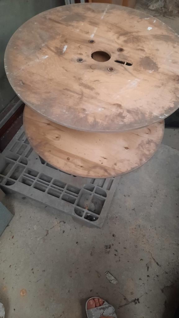 Haspel diameter 75 cm 38 cm hoog, Tuin en Terras, Tuintafels, Ophalen, Zo goed als nieuw