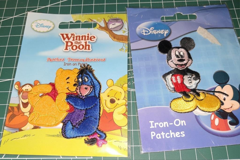 Lot de 2 d’écussons Disney, Ophalen of Verzenden, Nieuw