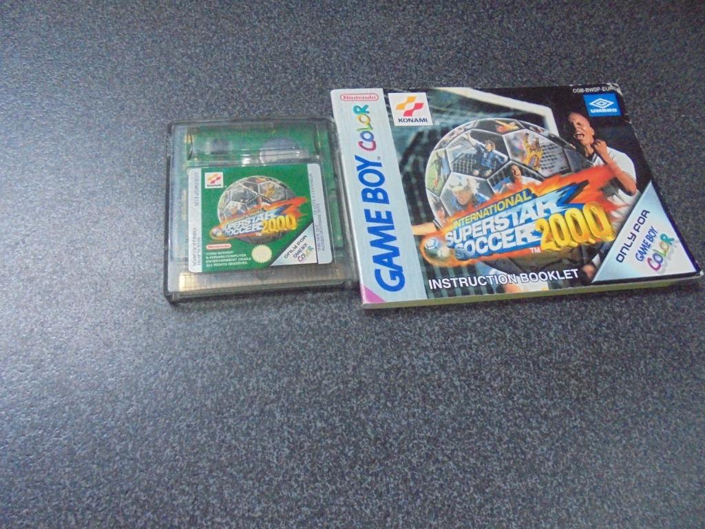 Game boy color International Superstar Soccer 2000 (orig), Games en Spelcomputers, Ophalen of Verzenden, Gebruikt, Sport