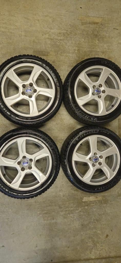 Winterbandenset 16" Volvo V60, Ophalen, Gebruikt, 16 inch, Banden en Velgen