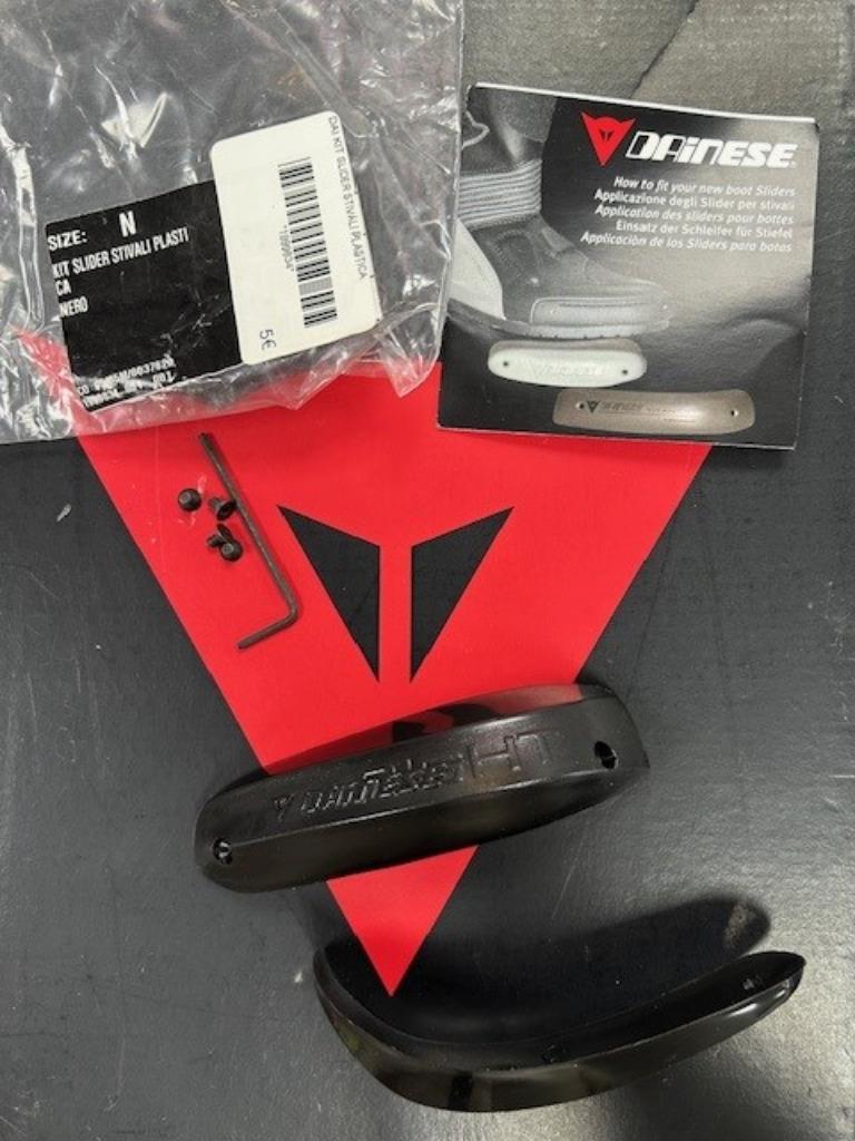 Dainese sliders boots plastica, Motoren, Nieuw met kaartje, Dainese, Dames, Ophalen of Verzenden