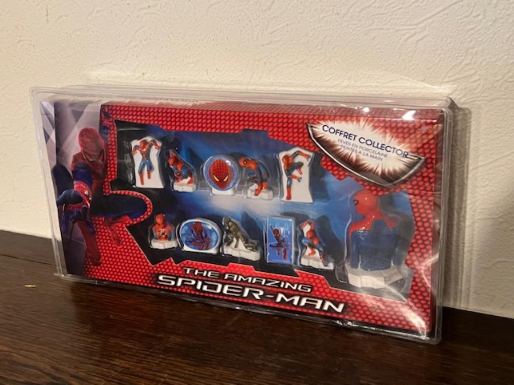 Coffret collector Spiderman, 11 "fèves", Enlèvement