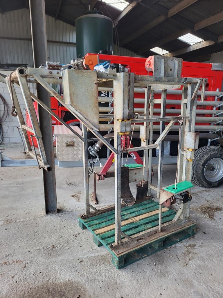 Hoefstal Electro pneumatisch, Dieren en Toebehoren