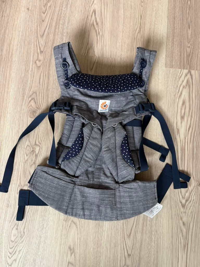 Draagzak van Ergobaby, Kinderen en Baby's, Babydragers en Draagdoeken, Zo goed als nieuw, Draagzak, Buik of Rug, Overige merken
