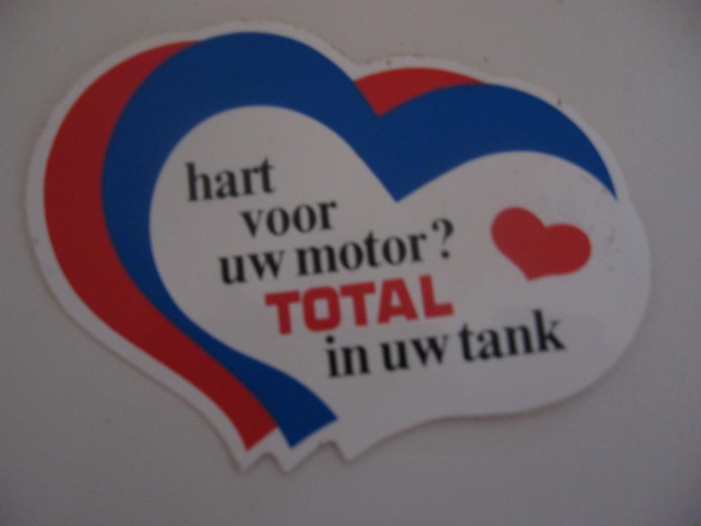 Sticker TOTAL.Hart voor motor? Total in uw tank. neuf. Dimen, Enlèvement ou Envoi, Neuf, Marque