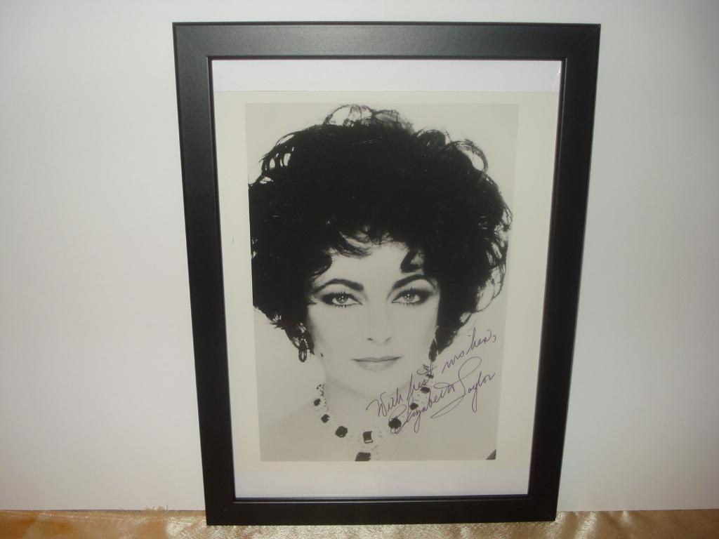 ELIZABETH TAYLOR Photo d'Epoque avec Signature Originale Rar, Rechthoekig Staand, Met lijst, A4 of kleiner, Ophalen of Verzenden