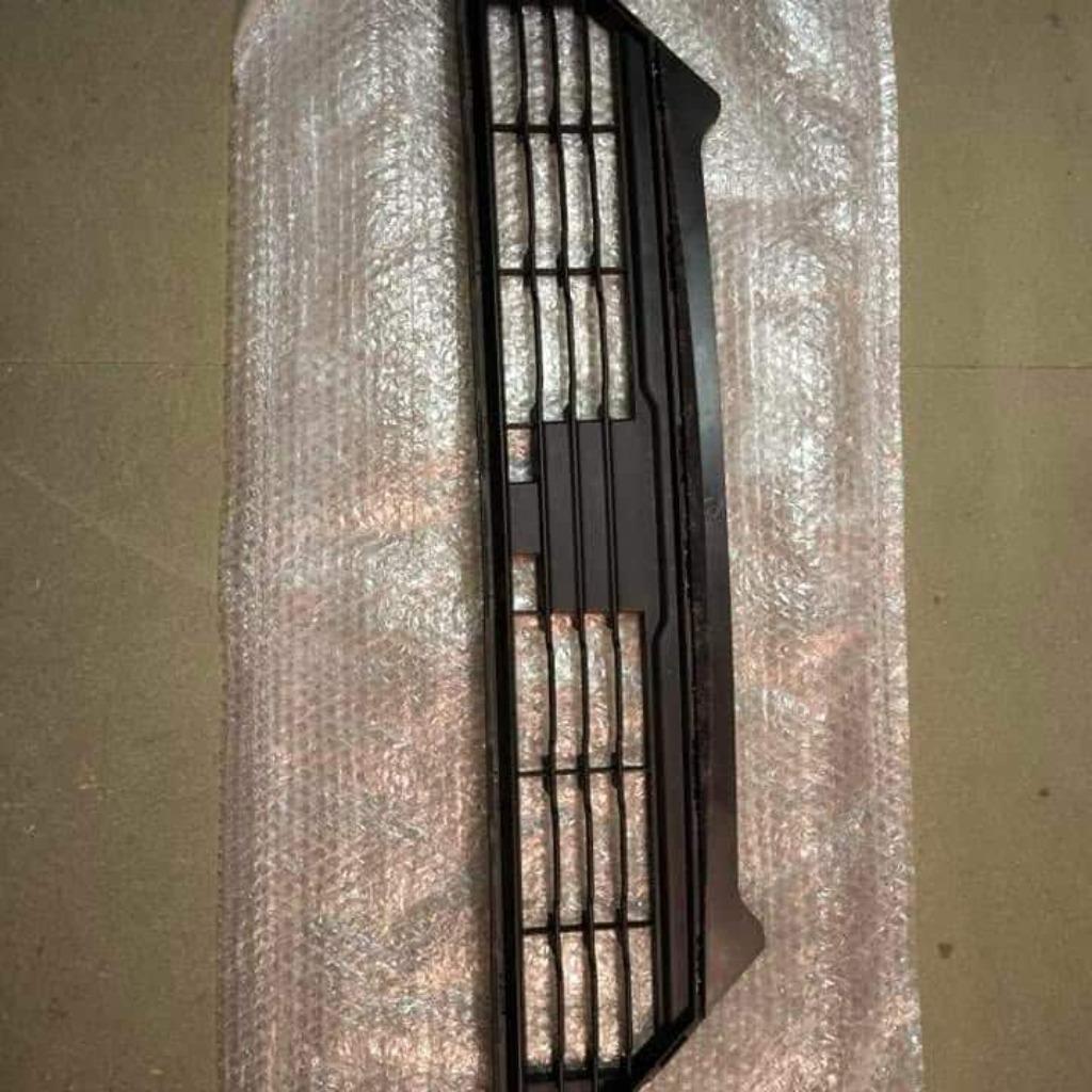 calandre inférieur pour Ford Fiesta mk8 et mk 8,5, Autos : Pièces & Accessoires, Enlèvement, Neuf, Ford