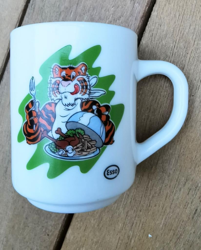 Vintage Esso tijger mok, Arcopal France., Verzamelen, Ophalen, Zo goed als nieuw, Overige typen