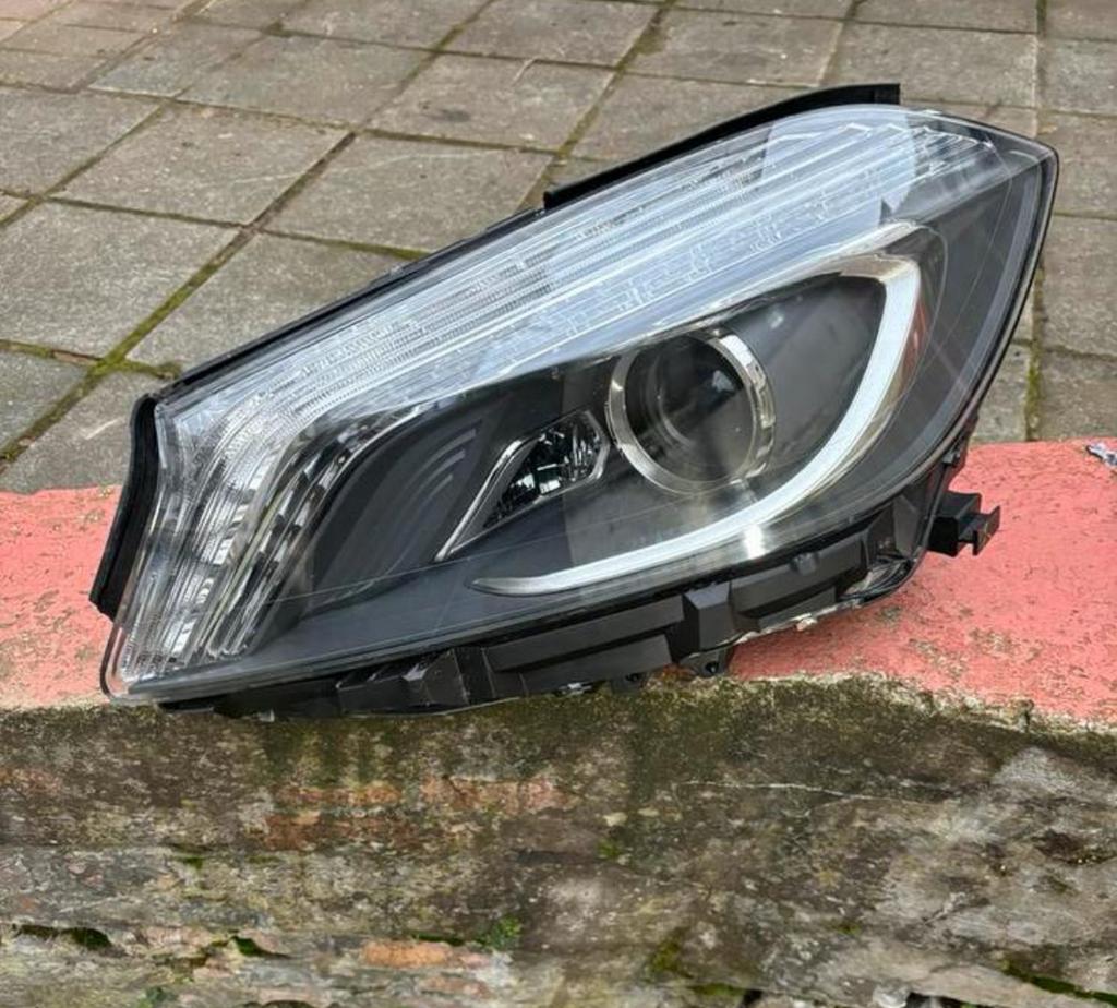 Phare gauche NEUF Mercedes Classe A châssis W176 ph.1 ILS, Autos : Pièces & Accessoires, Éclairage, Enlèvement ou Envoi, Neuf