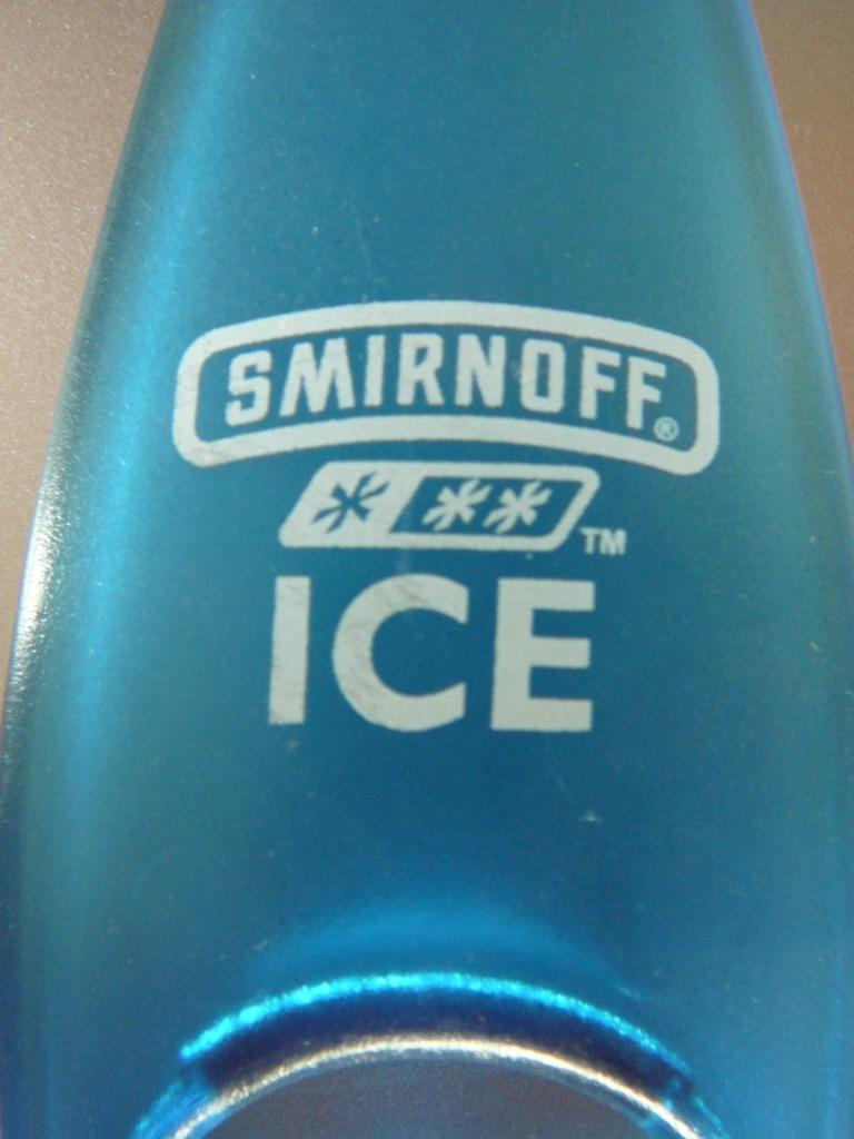 Smirnoff Ice flessenopener, Ophalen of Verzenden, Zo goed als nieuw, Flesopener, Overige merken