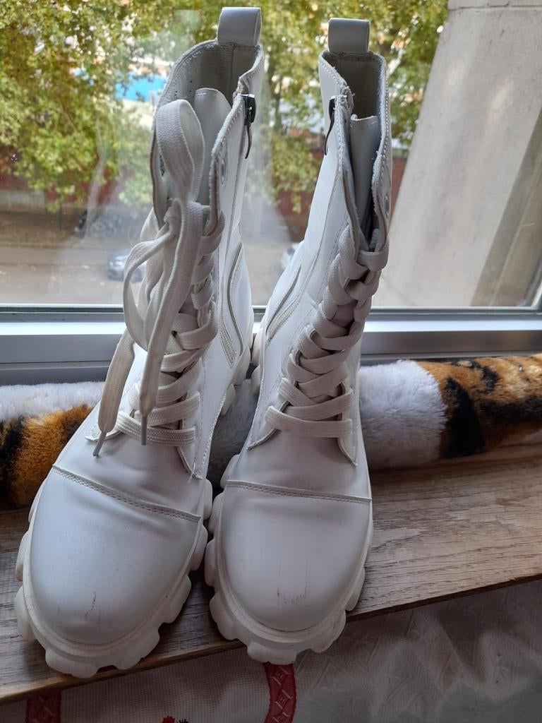 Petite botte, Vêtements | Femmes, Chaussures, Enlèvement, Comme neuf