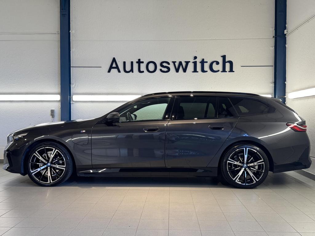 BMW, 530, e xDrive Touring - Plug-in hybrid,, Autos, BMW, 0 kg, Euro 6, 0 kg, Noir