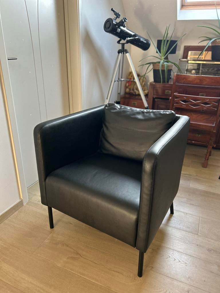 Leren fauteuil / EKERÖ, Ophalen, Zo goed als nieuw, Kunststof