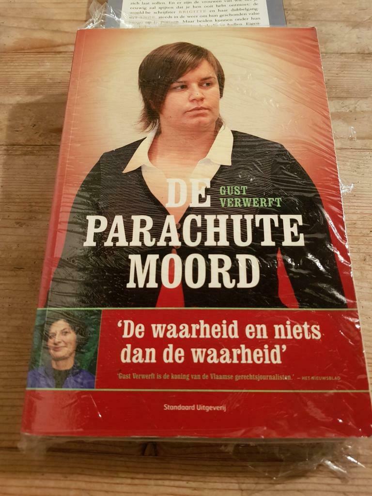 De parachutemoord "de waarheid en niets dan de waarheid", Boeken, Ophalen of Verzenden, Zo goed als nieuw, Juridisch en Recht