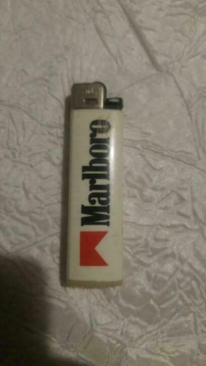 Briquet Aansteker Feudor Serie Marlboro Blanc Vide Jetable, Enlèvement ou Envoi, Utilisé, Briquet