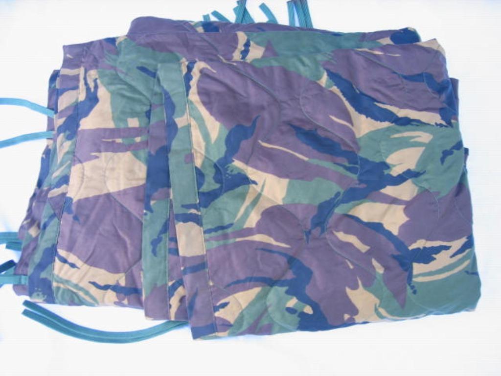 Poncholiner gecamoufleerd - Nederlands Leger, Verzamelen, Militaria | Algemeen, Ophalen of Verzenden, Landmacht, Overige typen