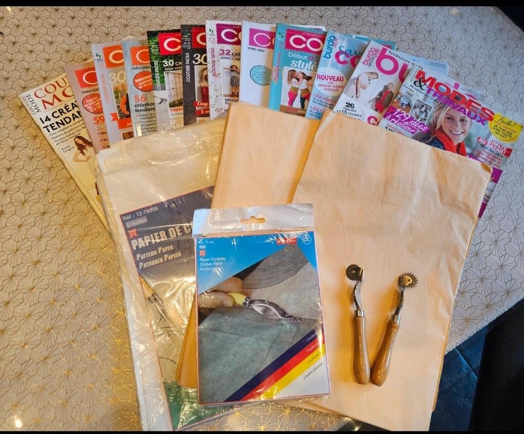 Ensemble de livres et accessoires couture, Enlèvement