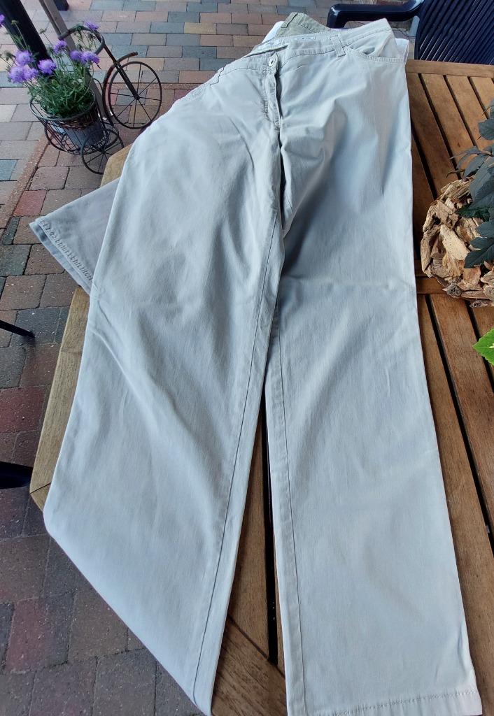 Damesbroek, Ophalen of Verzenden, Zo goed als nieuw, Maat 46/48 (XL) of groter