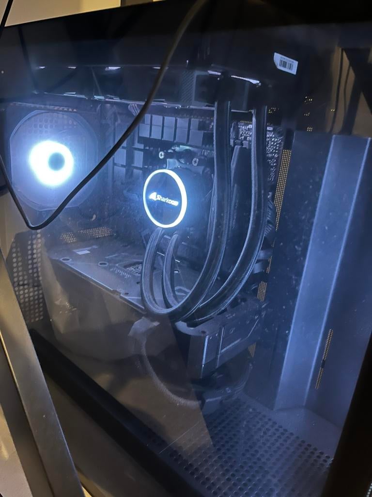 RTX 4070 super met 2 schermen en keyboard, 32 GB, Avec carte vidéo, Comme neuf, Enlèvement