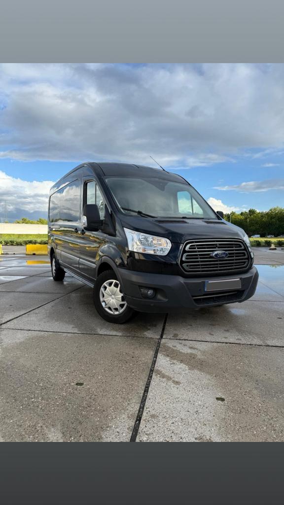 Ford transit top staat!, Auto's, Ford, Bedrijf, Transit, Diesel, Euro 6, 4 deurs, Handgeschakeld, Zwart, Stof, Voorwielaandrijving