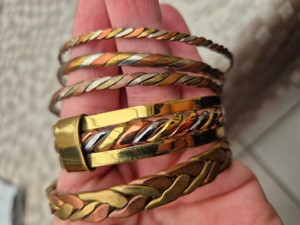 Vintage koper en bronz gevlochten massieve armband, Bijoux, Sacs & Beauté, Bijoux anciens, Enlèvement ou Envoi, Cuivre, Bracelet