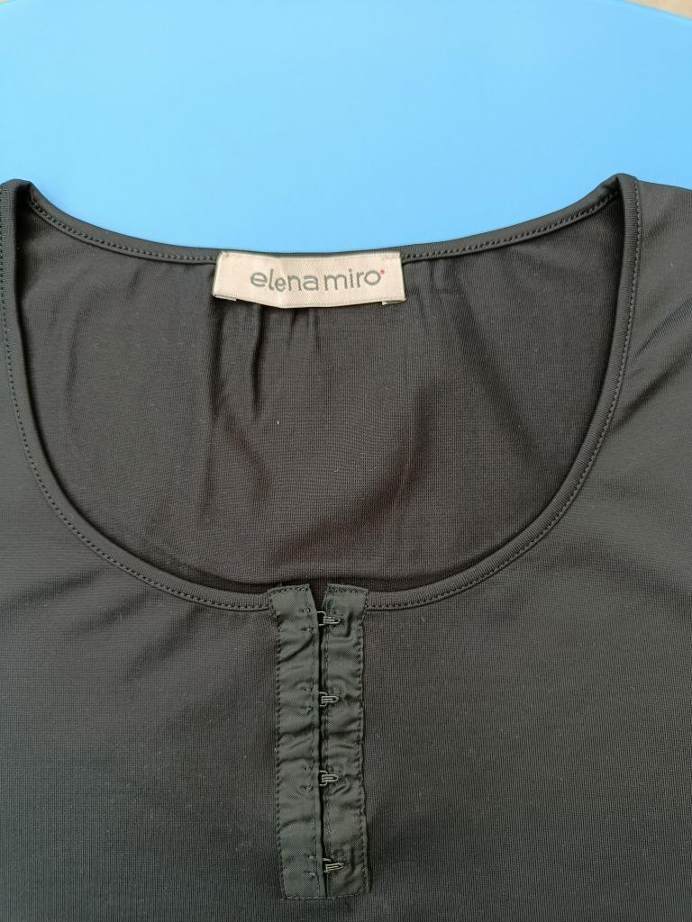 T-shirt dames. Merk: Elena Miro. Maat: S. Kleur: zwart., Enlèvement ou Envoi, Comme neuf, Taille 46 (S) ou plus petite, Elena Miro