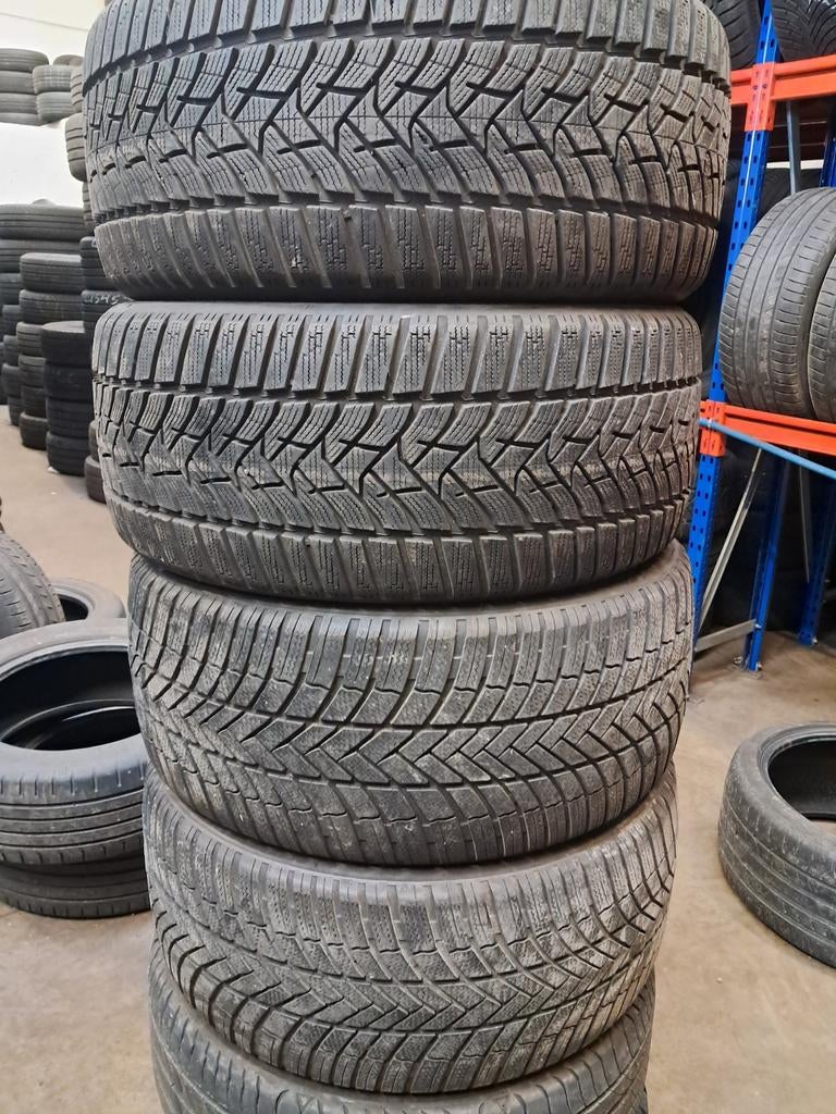 2454018 245/40/18 245/40r18 winter Bridgestone en Dunlop, Ophalen, BMW