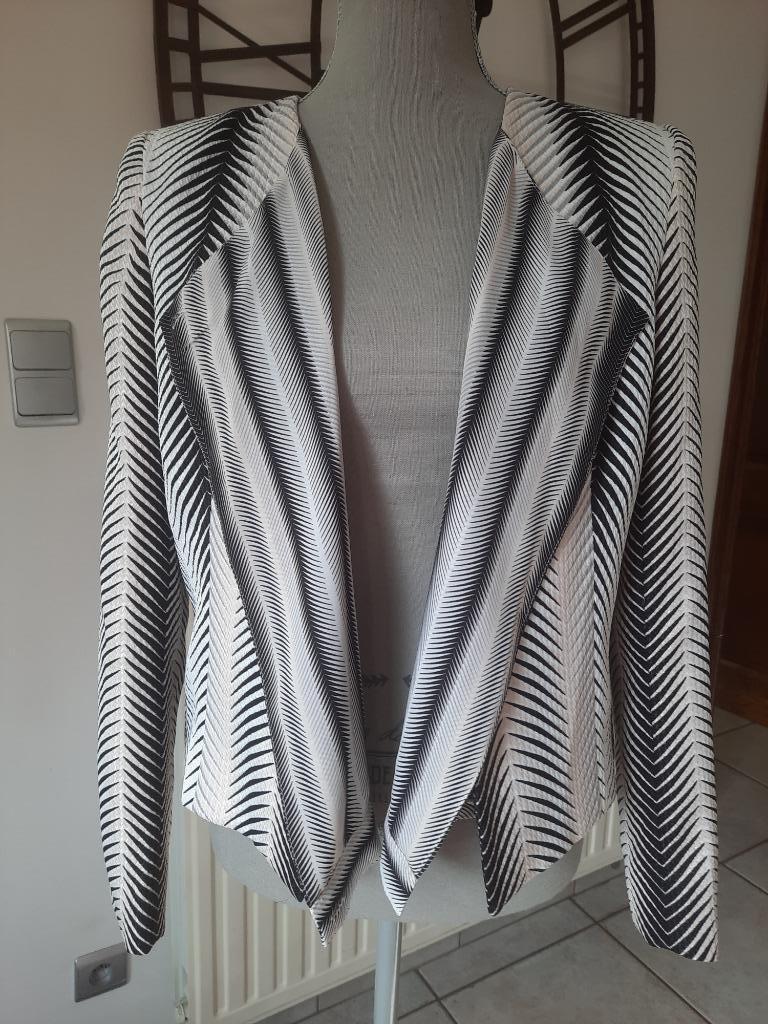 Toffe blazer van St Studio Maat 38, Kleding | Dames, Maat 38/40 (M), Supertrash, Zwart, Ophalen of Verzenden