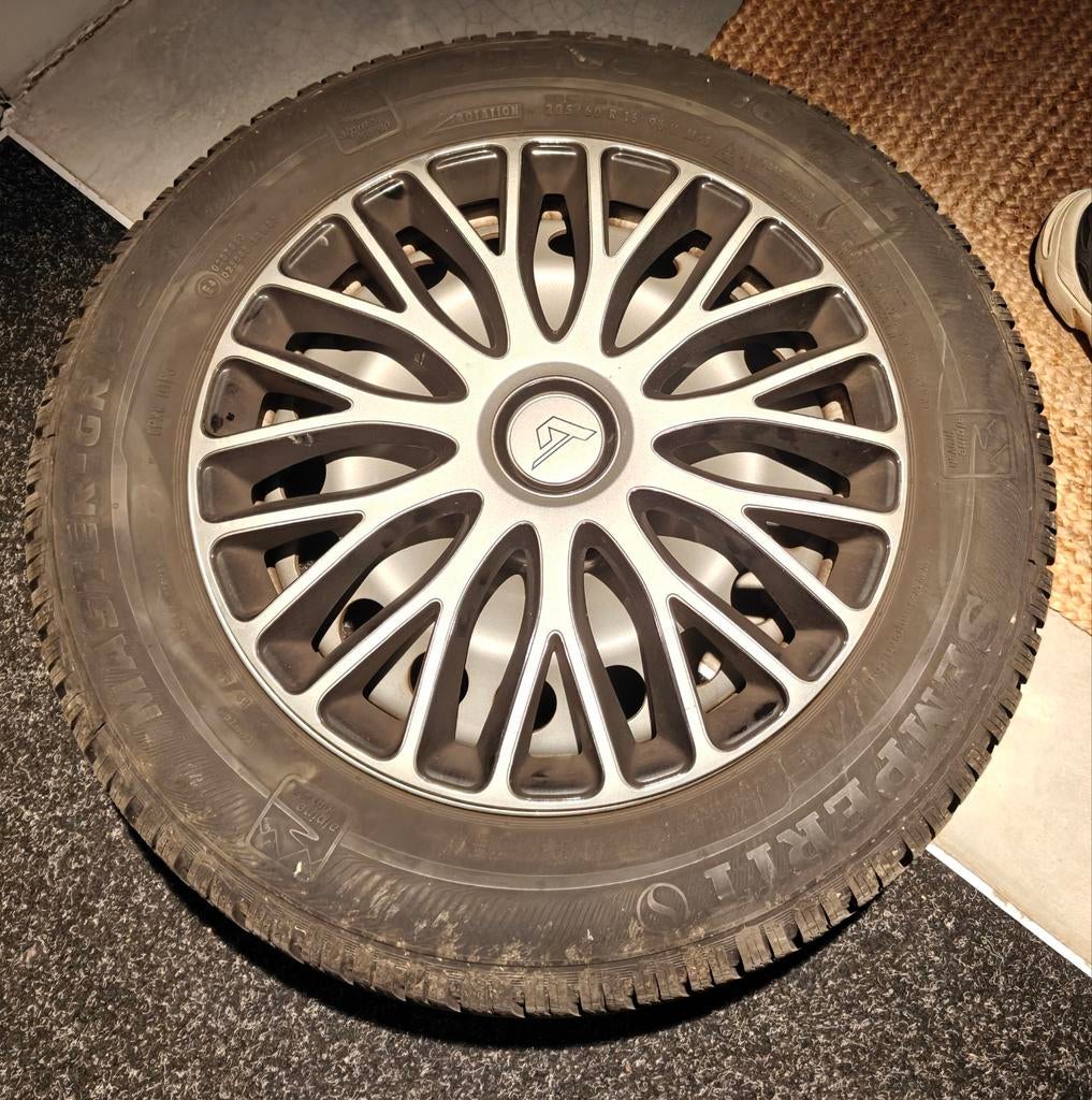 Set winterbanden op velg (VW Caddy) prijs verlaagd, Ophalen