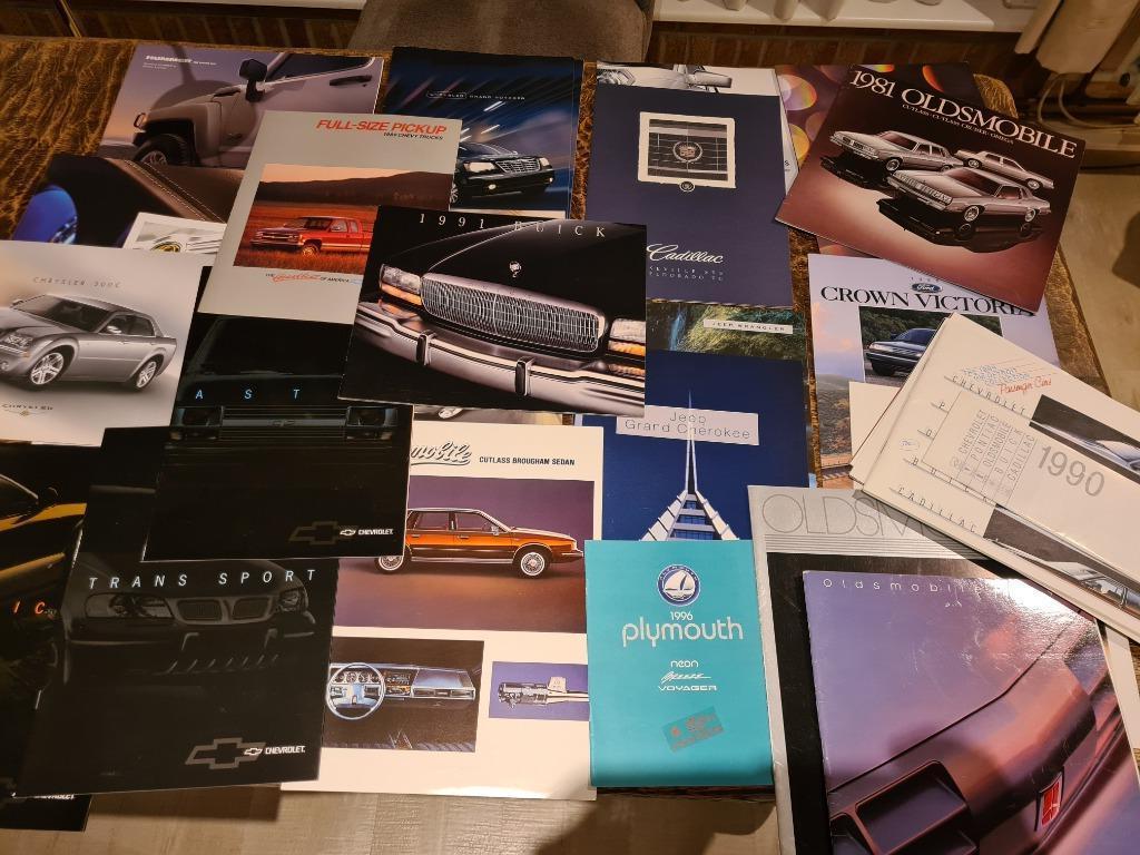 Diverse autobrochures Amerikaanse merken, Ophalen, Zo goed als nieuw, Algemeen